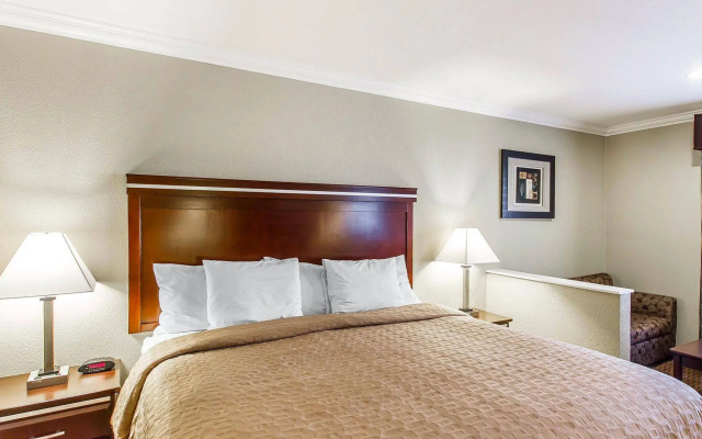 Super 8 by Wyndham Mesa Downtown Near Convention Center