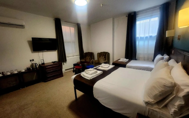 Keppel's Head Hotel