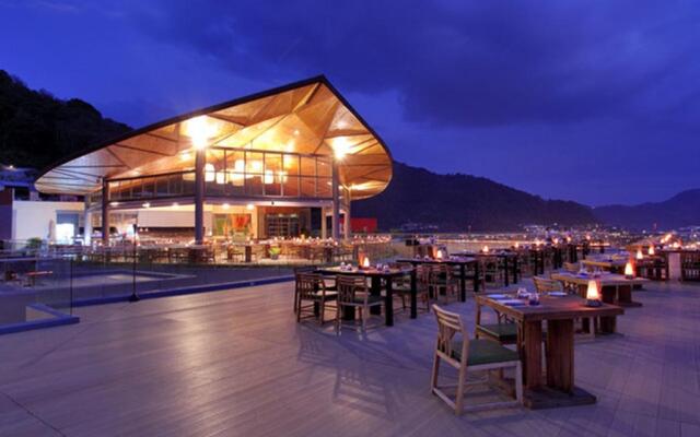 Отель Kalima Resort & Spa, Phuket Пхукет вид на фасад