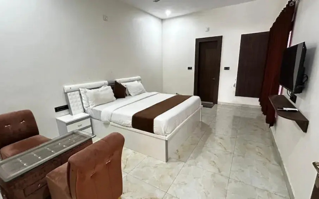 magnifica Luxurious Villa by daranga