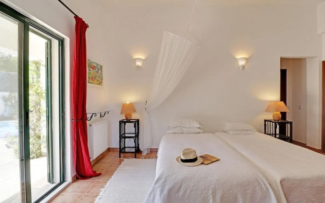 Algarve Country Villa with Pool by Homing