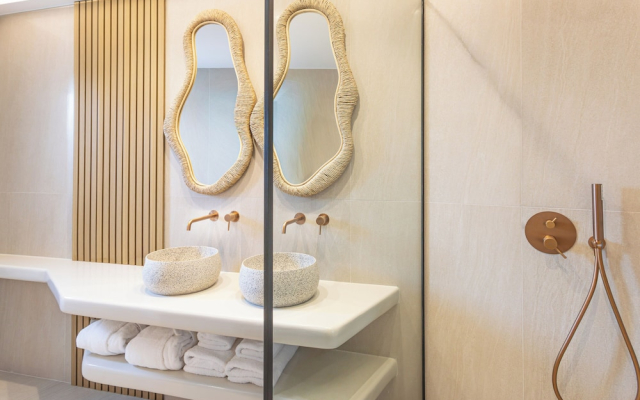 EvMaria Suites
