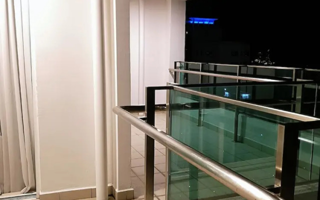 Mansion One 2 Bedroom Apartment