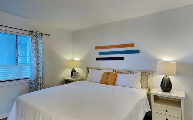 Emerald Towers II by Southern Vacation Rentals