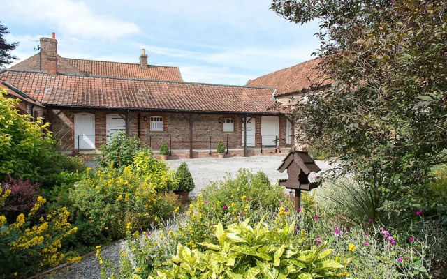 The Courtyard at High Catton Grange