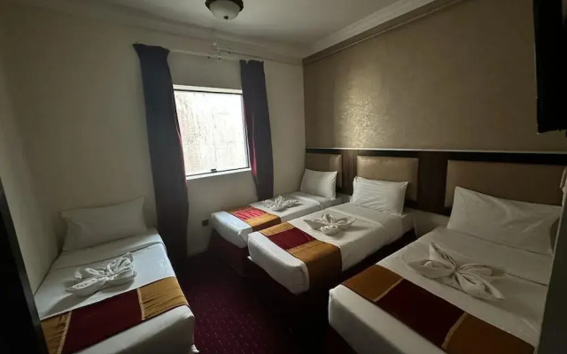 Luluah Al-Iman Hotel