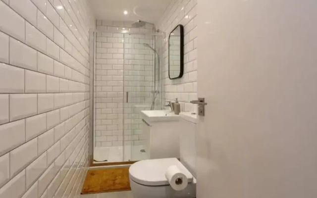 2bed 2bath Apartment Beneath Edinburgh Castle