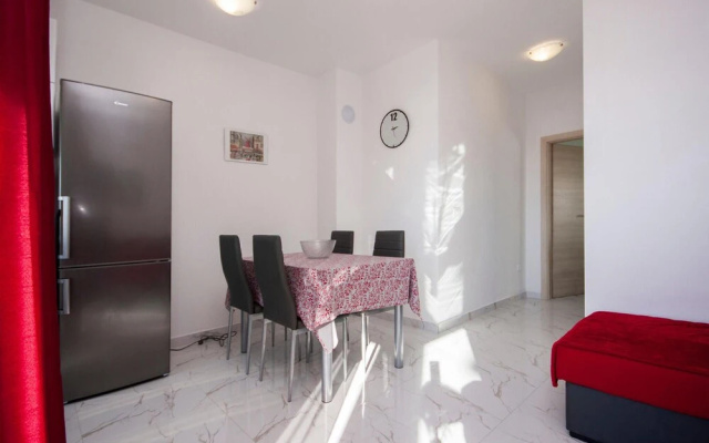 Beautiful Apartment in Rogoznica With 1 Bedrooms and Wifi