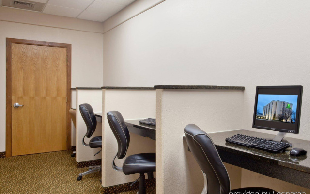 Holiday Inn Rockford by IHG