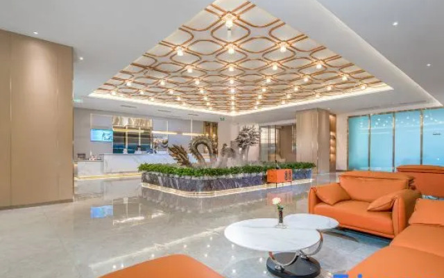 Chengdu Rushi Chaowa Hotel (Chunxi Road Tianfu Square Metro Station)