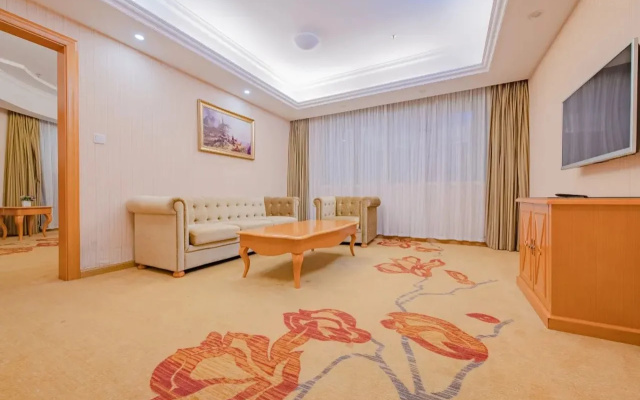 Vienna Hotel Shenzhen View Lake Park