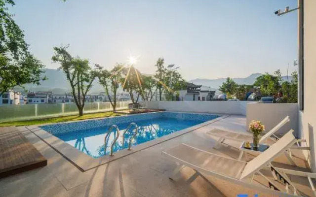Wuyuan Yunjing Fenghuang Ginkgo Valley B&B Huangling District Branch