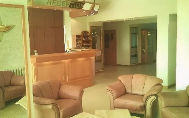 Hotel Trias