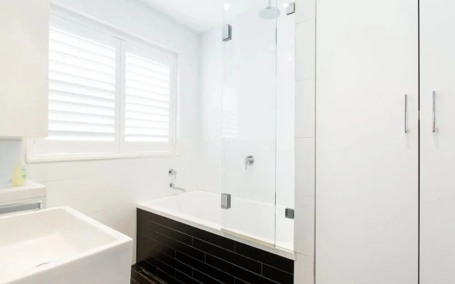 The Double Bay Executive Apartment