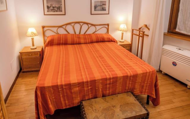 Navona Romantic House