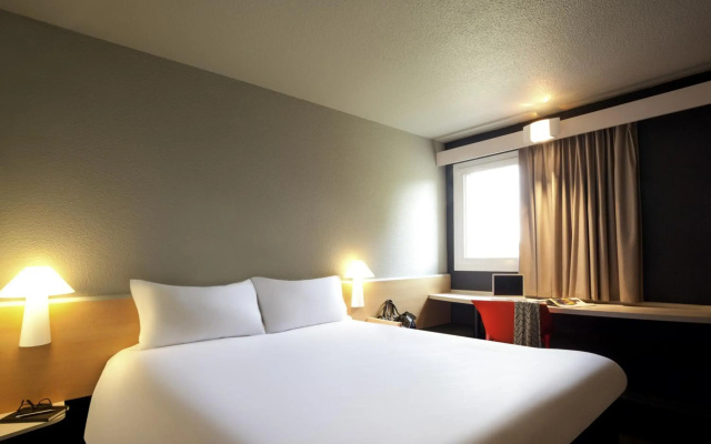 ibis Pau Lescar