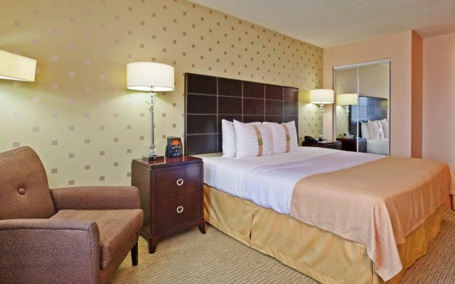 Holiday Inn Bloomington-University Area by IHG