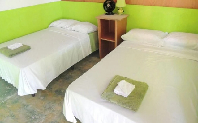 Mundo Maya Spanish School  Guest House