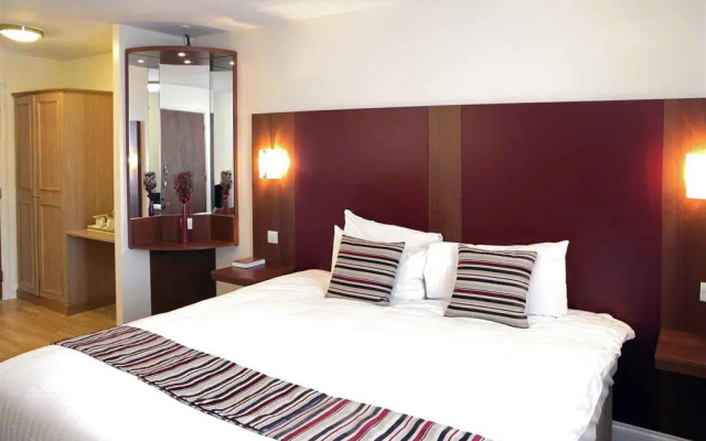 Mercure Swindon South Marston Hotel & Spa