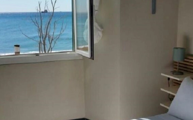 Luna Rooms