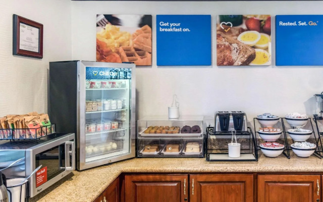 Отель Comfort Inn Humboldt Bay