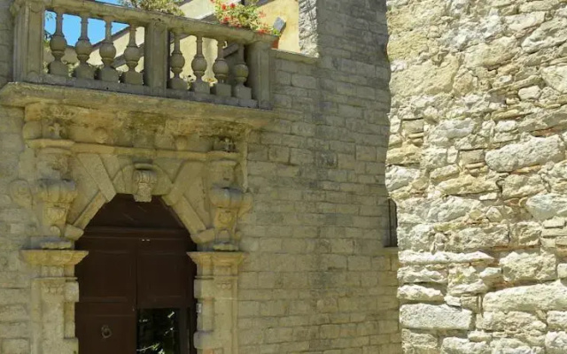 Erice 10 Sleeps House