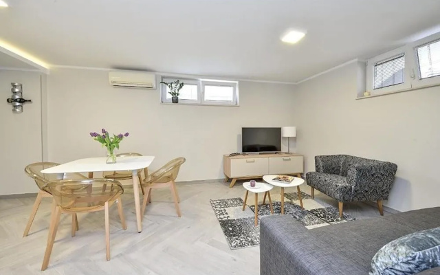 Apartment Karla Jedan