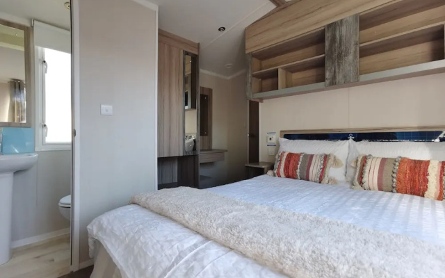 8berth- Smarttv- Closetobeach- Familyfriendly
