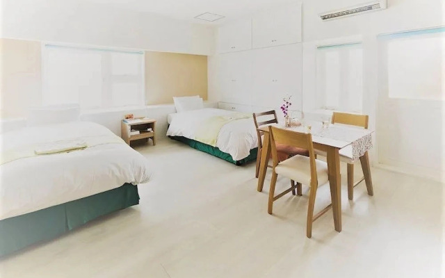 Wires Hotel