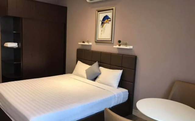 Eva Adam Hotel