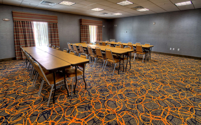 Hampton Inn & Suites Ada