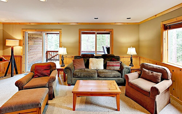 12205 Truckee - 3 Br Home