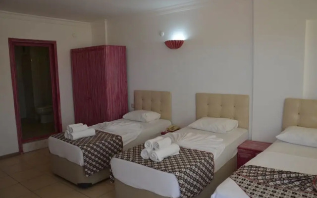 Lavinia Otel