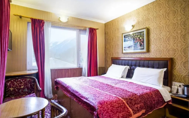 Forest Hill Resort