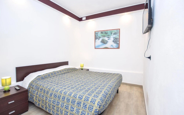 Beautiful Home in Civitavecchia With Sauna, Wifi and 6 Bedrooms