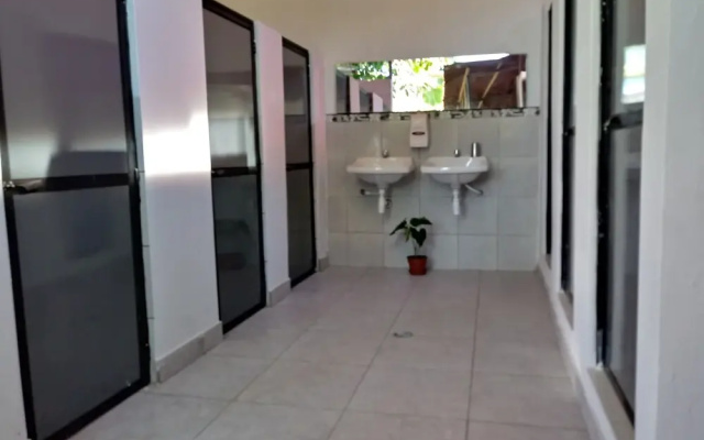 Kitara House Backpackers Hostel