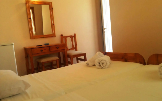 Perdika Mare Guesthouse