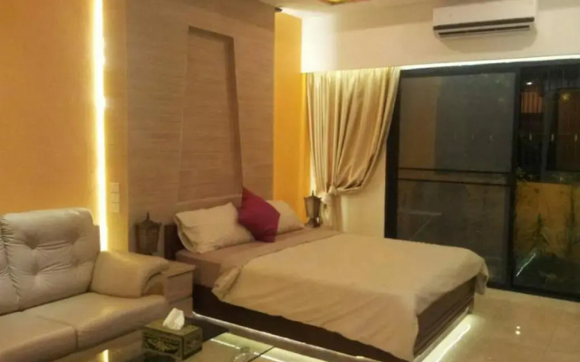 Dolphin Place