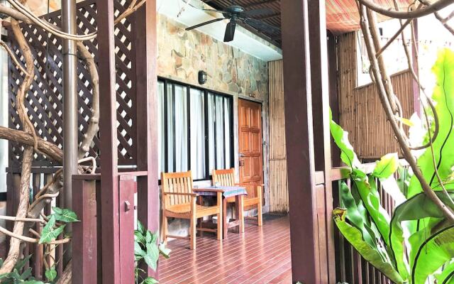 Отель Birds and Bees Resort Таиланд, Паттайя - 1 отзыв об отеле, цены и фото номеров - забронировать отель Birds and Bees Resort онлайн вид на фасад