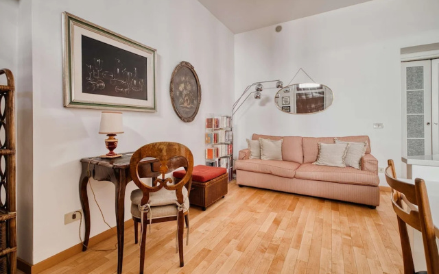 Modern 1 BR Near Gae Aulenti