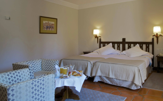 Parador De Avila