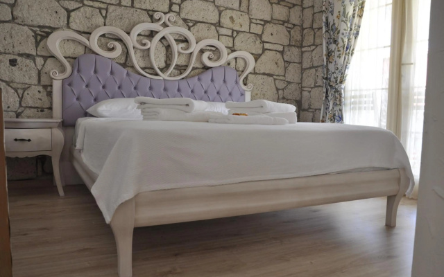 Alacati Lucky Angel Hotel