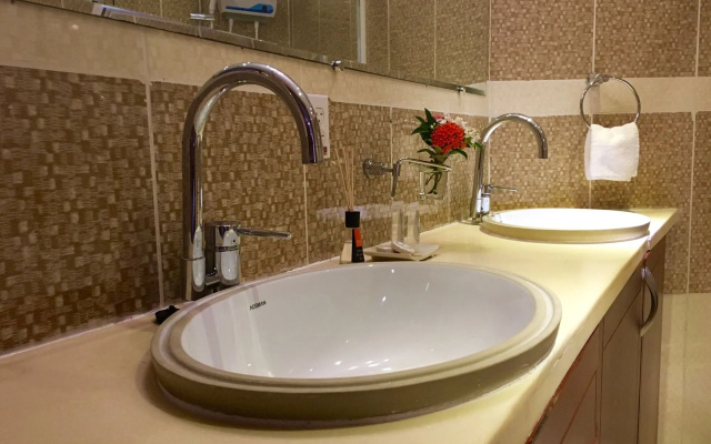 Curacao Suites Hotel