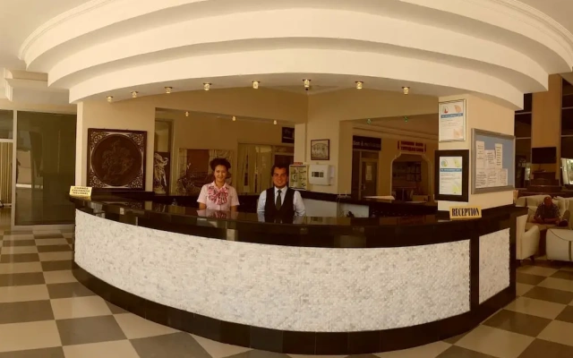 Отель Club Bayar Beach