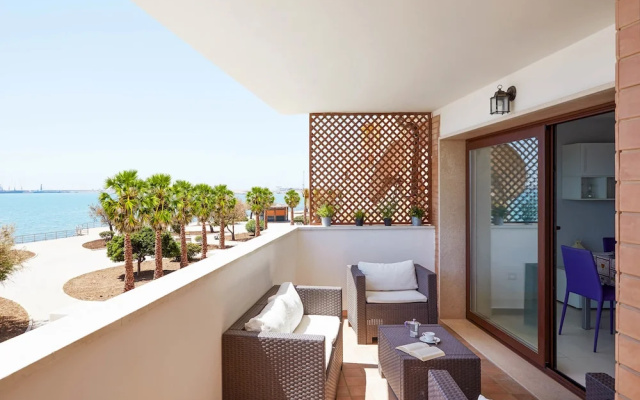 Aura CaseSicule, only for Sea View Lovers, Modern Style Apartment in City Center, Wi-Fi