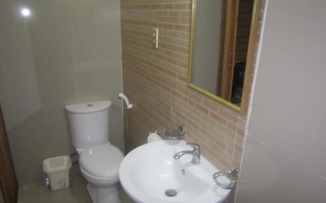 Plaza Maria Luisa Suites Inn