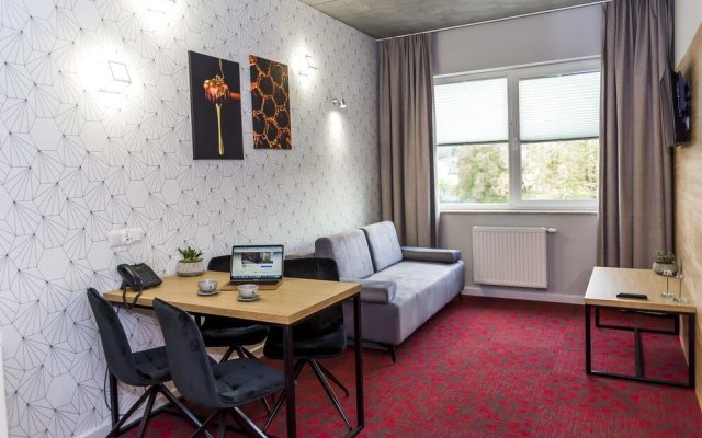 Hotel 107