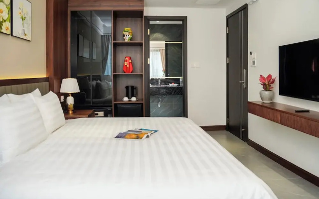 Blubiz Hotel 6