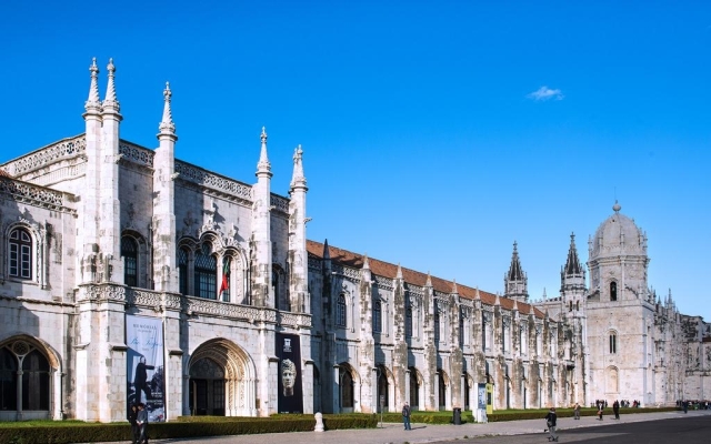 Отель Dom Pedro Lisboa Португалия, Лиссабон - 1 отзыв об отеле, цены и фото номеров - забронировать отель Dom Pedro Lisboa онлайн вид на фасад