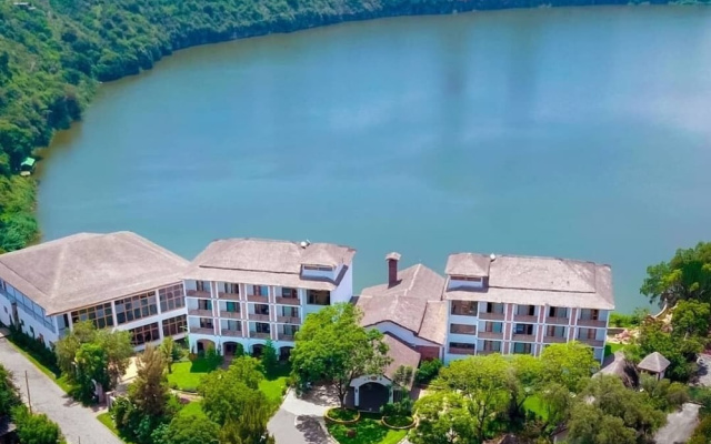 Noora Resort